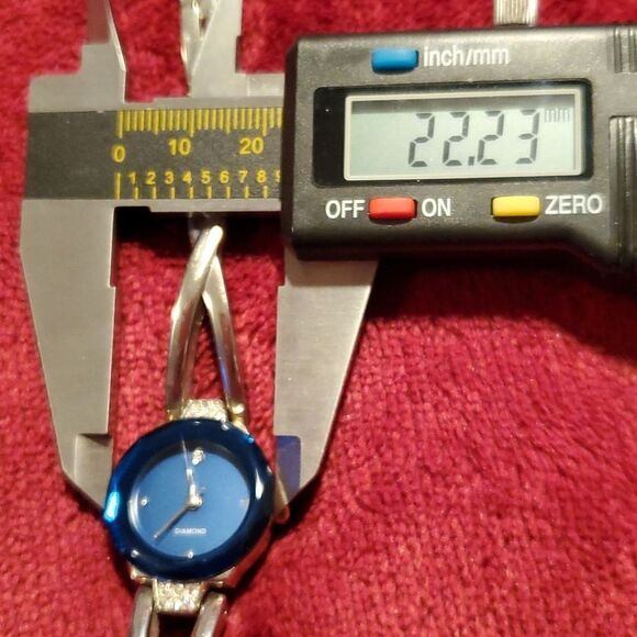 Silvertone & Cobalt Blue Diamond‎ Face Silvertone Band Ladies Watch - Picture 6 of 7